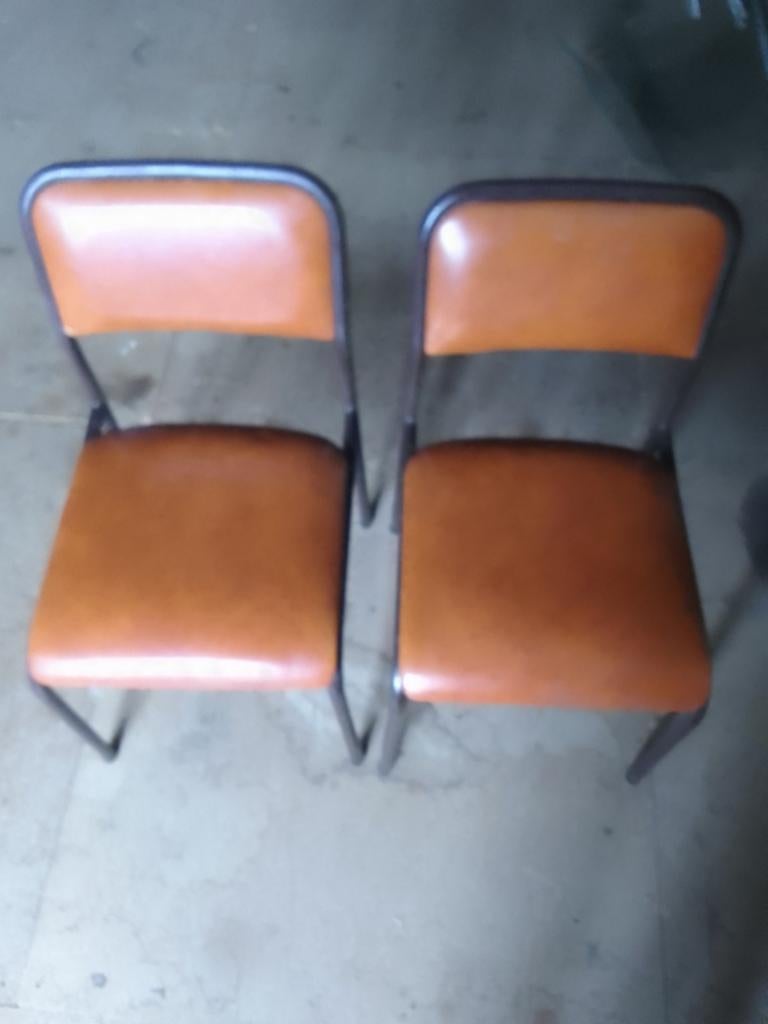 Keukenstoelen, Ophalen