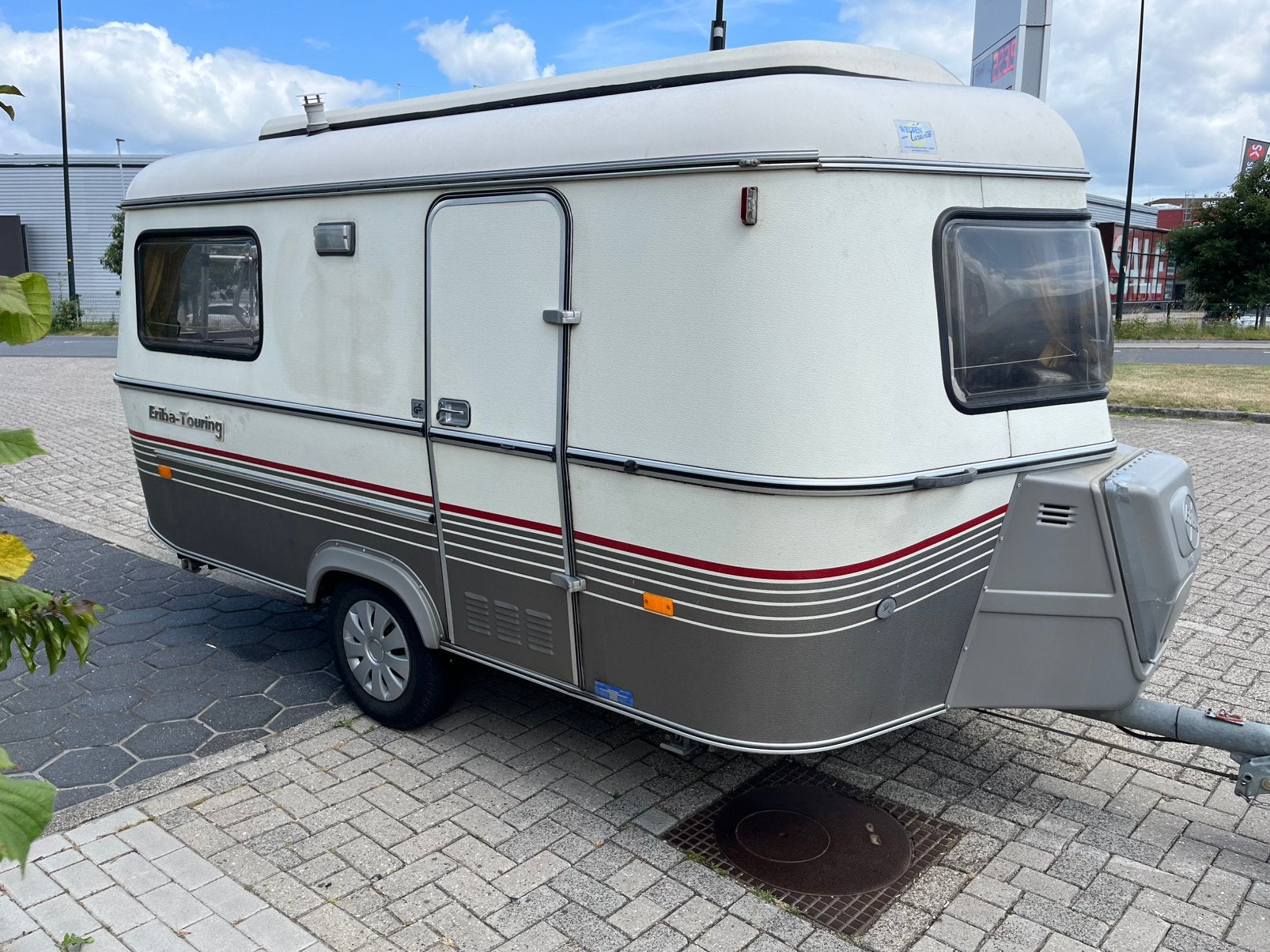 Caravane Hymer Meriba, Caravanes & Camping, Jusqu'à 4, Coin salon convertible, 4 à 5 mètres, Roue de secours