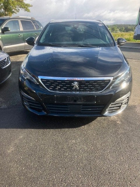à vendre avec moteur Peugeot 308 SW GT line endommagé, Achat, Euro 6, Entreprise, Boîte manuelle