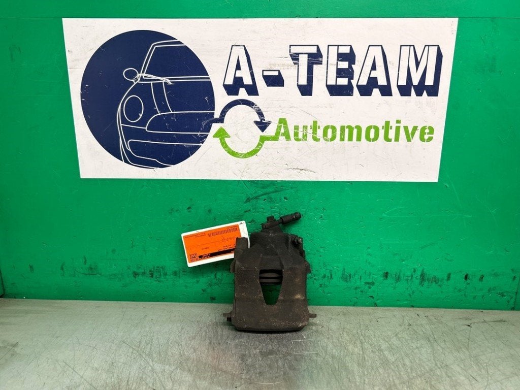 ETRIER DE FREIN AVANT GAUCHE Volkswagen Polo IV (9N1 / 2/3), Volkswagen, Volkswagen AG, Utilisé, Kundenbetreuung@volkswagen.de
