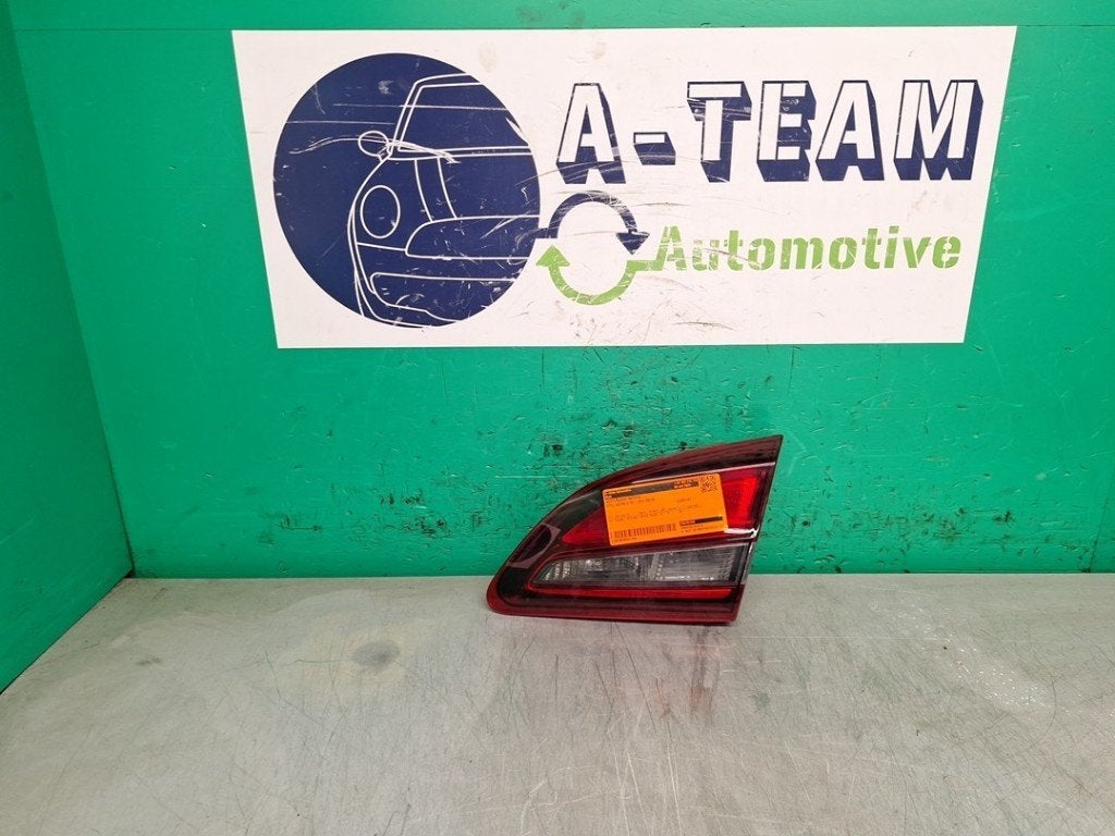 FEU ARRIÈRE DROIT Opel Astra J (PD5 / PE5), Valeo, Opel, Utilisé, 100, rue de Courcelles
75017  Paris, FR