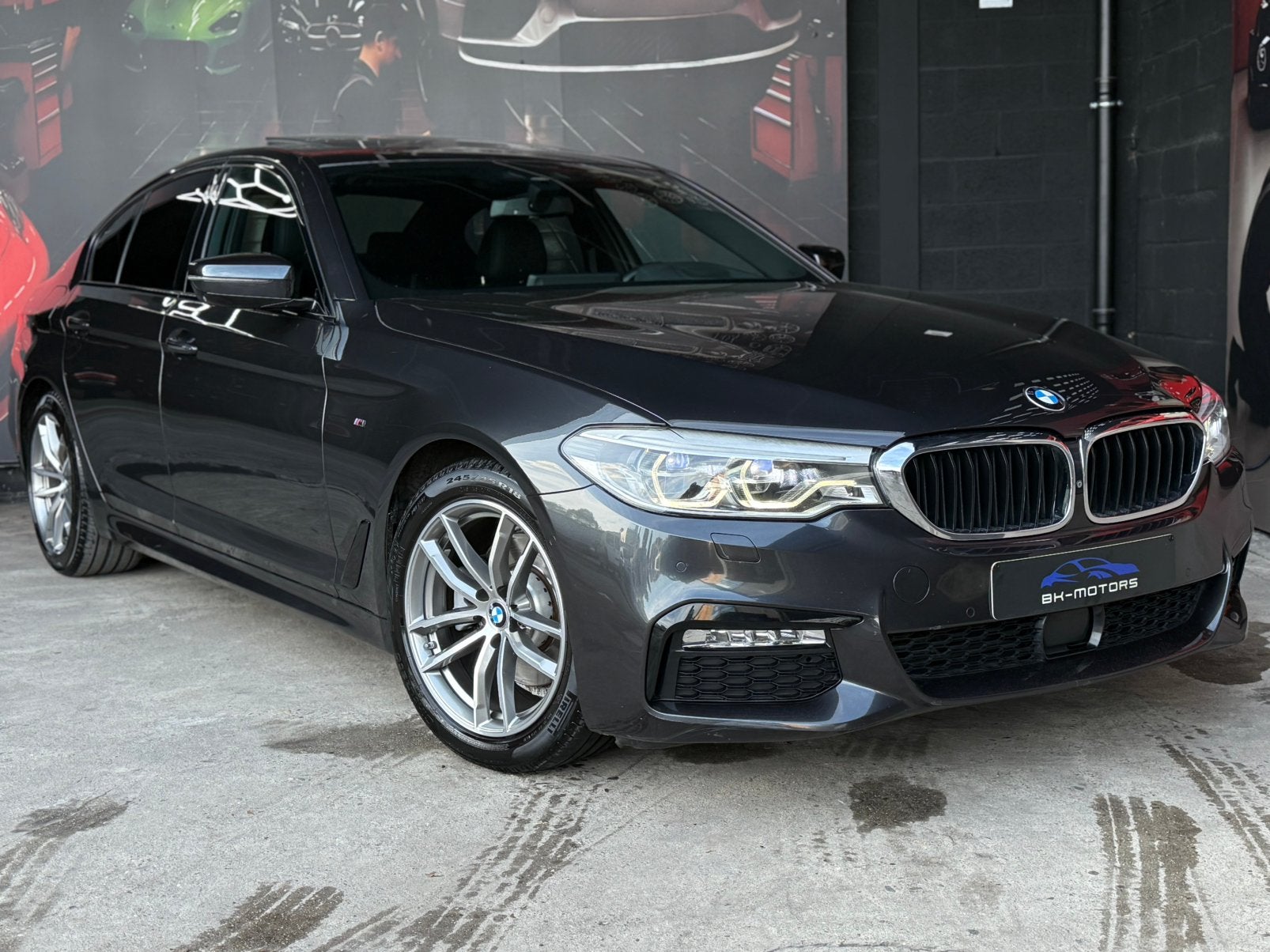 Bmw 520dA M Sport Pakket Xdrive, Autos, BMW, Cuir, Euro 6, Entreprise, Carnet d'entretien