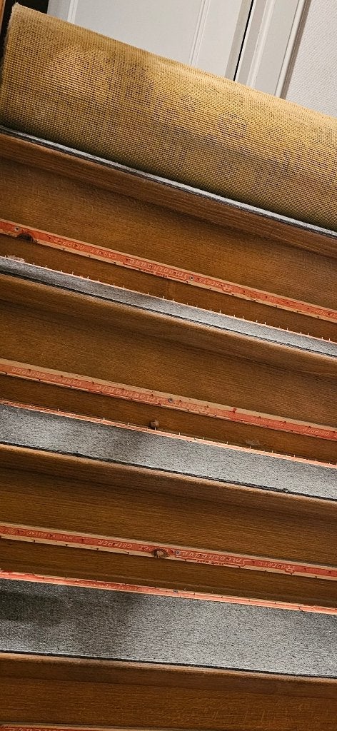 Gratis Carpet gripper + ondermatten, Huis en Inrichting, Stoffering | Tapijten en Vloerkleden, Ophalen, Gebruikt, 50 tot 100 cm