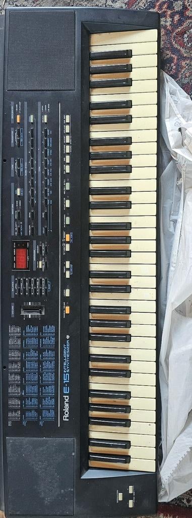 Clavier Roland E15 sans câble, Musique & Instruments, Claviers, Roland, Enlèvement