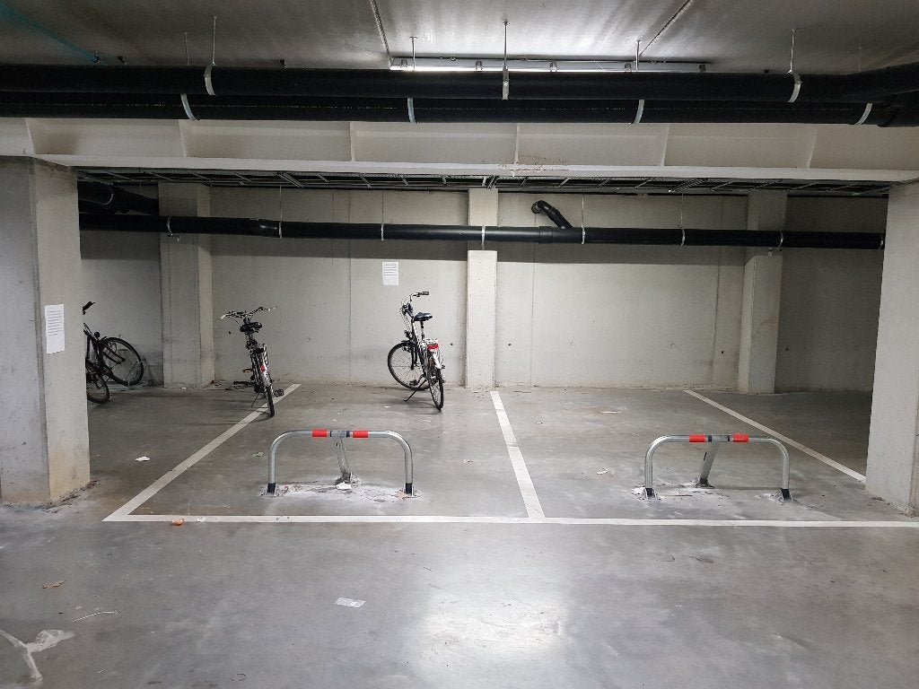 Place de parc, parking, parking couvert de Louvain, Heverlee, Louvain