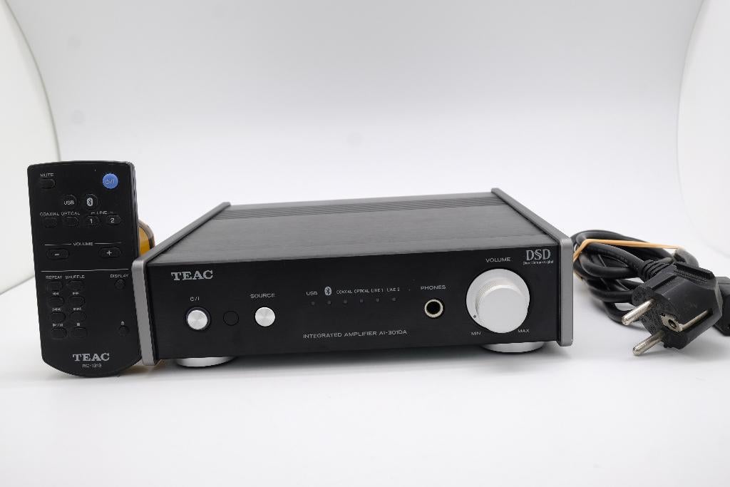 Teac AI-301DA-B Amp Hoogwaardige DSD DAC-versterker, Audio, Tv en Foto, Overige merken, Gebruikt, Ophalen of Verzenden, Minder dan 60 watt