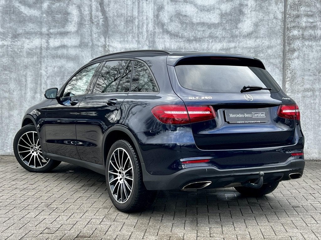 Mercedes-Benz GLC-Klasse 250 4MATIC SUV AMG Line | Panoramis, Auto's, Mercedes-Benz, Automaat, Stof, Gebruikt, 155 kW