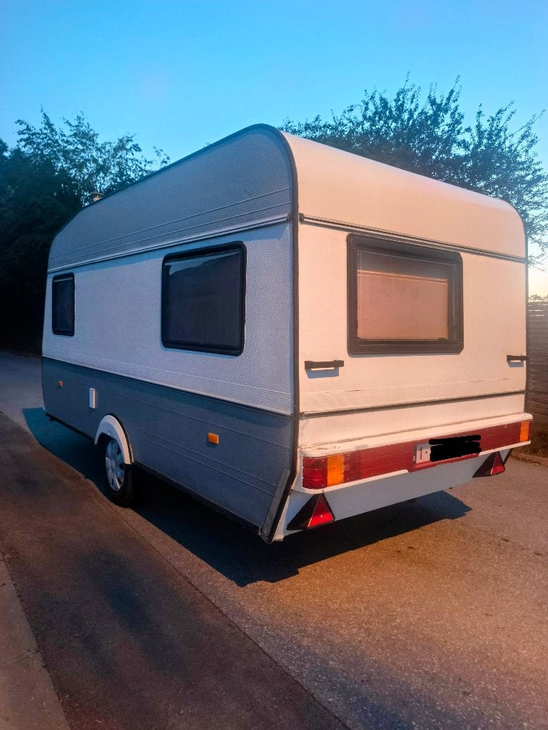 Caravane -750kg 4 personnes, Particulier, 500 - 750 kg, Frans bed, Tot en met 4