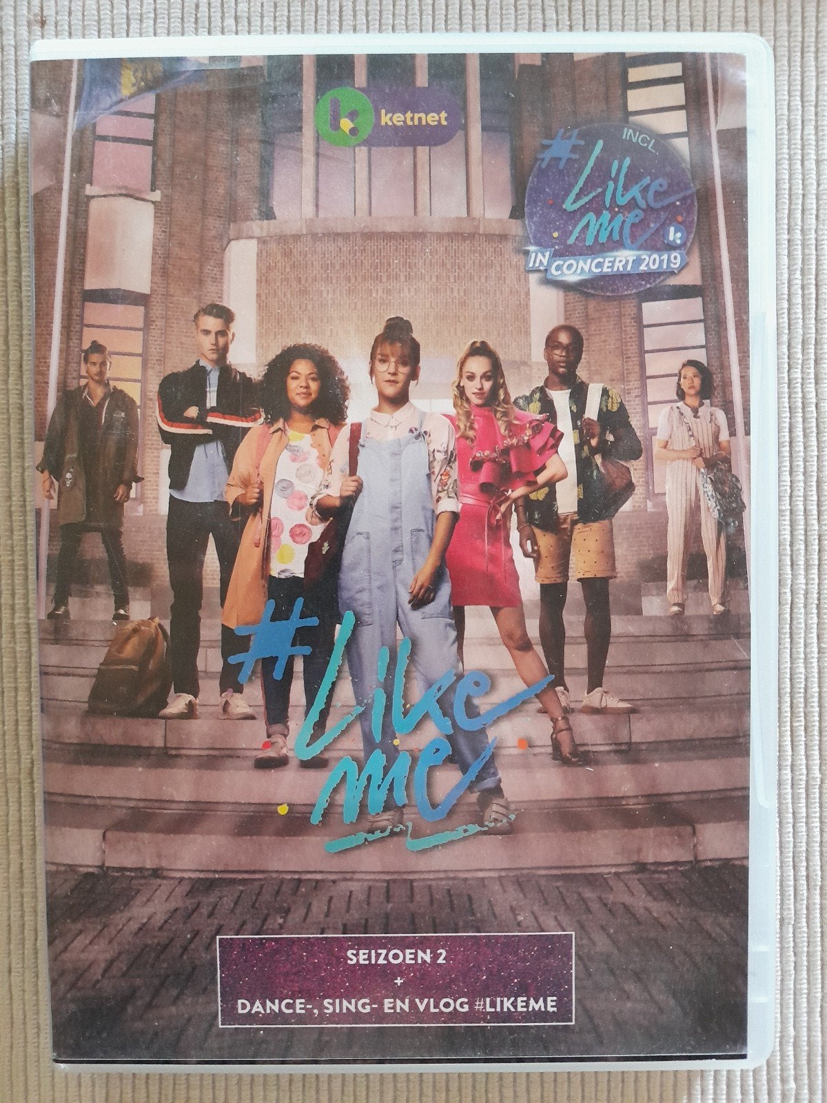 # Like me seizoen 2, Cd's en Dvd's, Bonusmateriaal, Alle leeftijden, Nederlands, Tv-serie