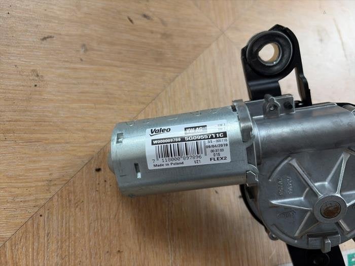 Moteur essuie-glace arrière d'un Volkswagen Polo, Volkswagen, -, 3 mois de garantie, Utilisé