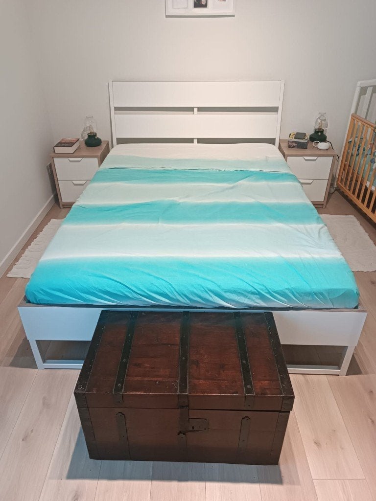 IKEA bedframe — wit/licht eikeneffect — 140 x 200 cm, Huis en Inrichting, Slaapkamer | Bedden, Ophalen, Verstelbaar, Wit, Tweepersoons