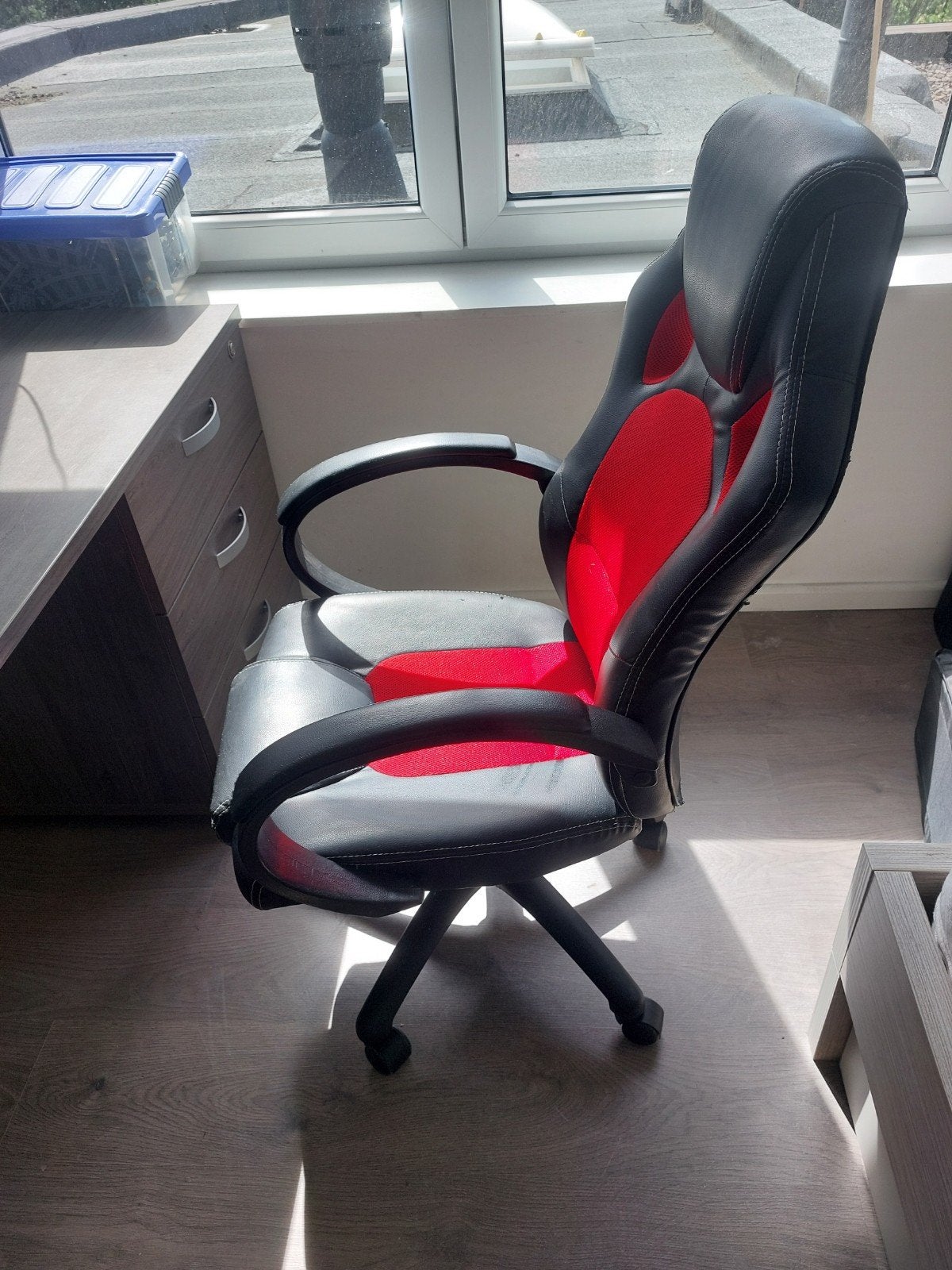 Bureaustoel, Ophalen, Bureaustoel