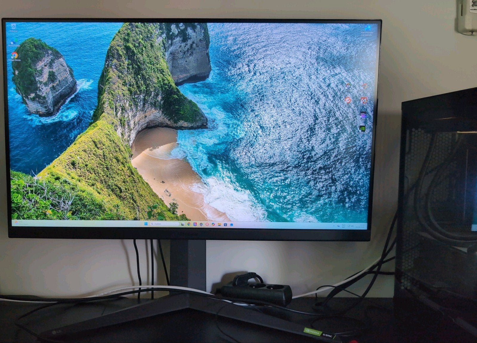 UltraGear 32GR93U-B 4k 32" 144hz gaming monitor, Gaming, IPS, 1 à 2 ms, Comme neuf