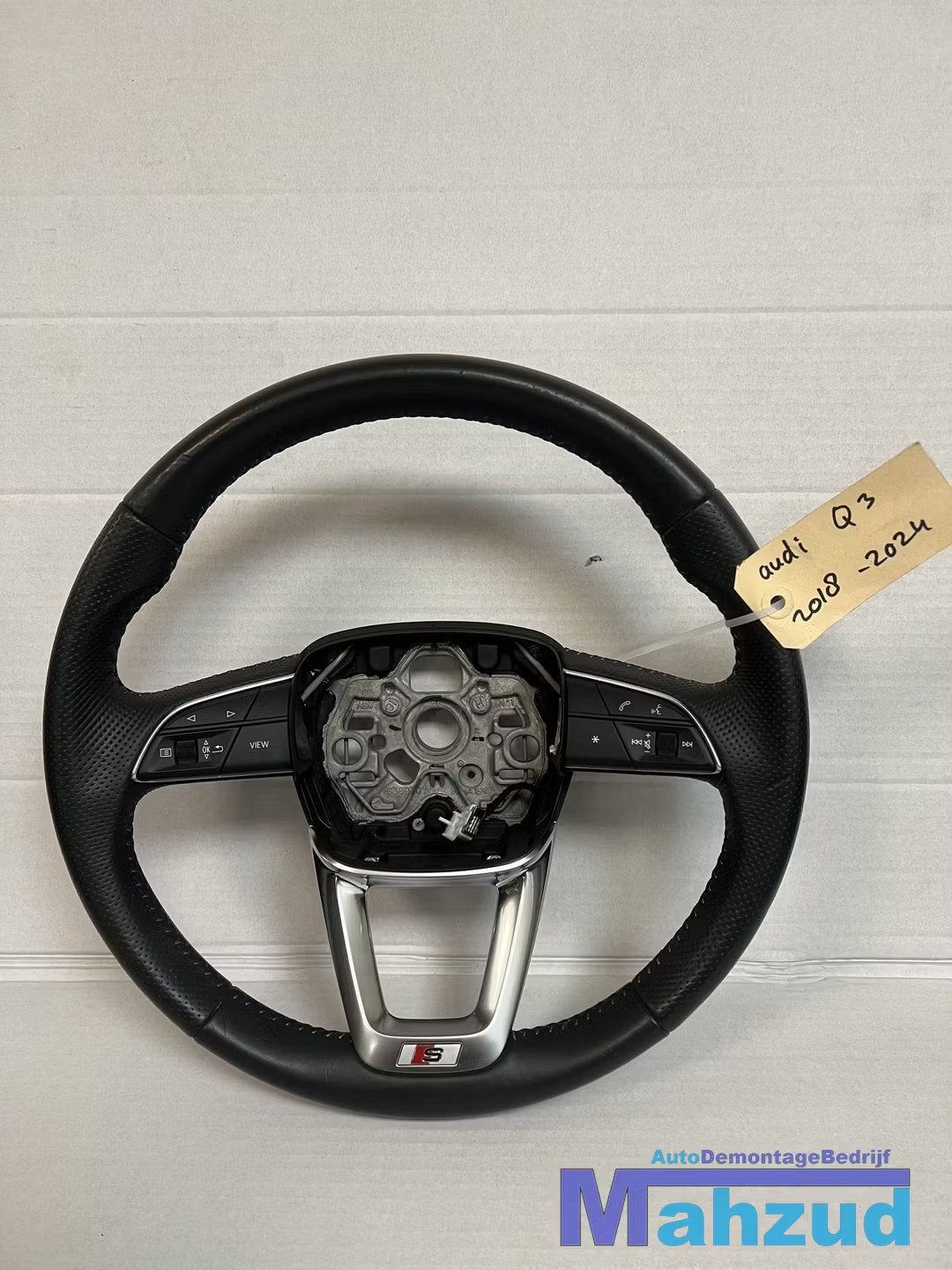 AUDI Q3 Leer s line stuurwiel stuur 2018+, AUDI AG, Auto-Union-Strasse 1
85045  Ingolstadt, DE, Audi, Utilisé