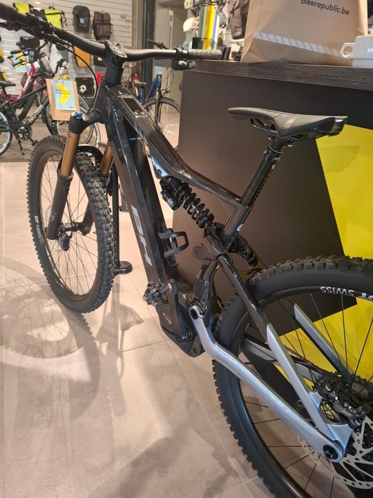 Elektrische mountainbike BH bike, Ophalen
