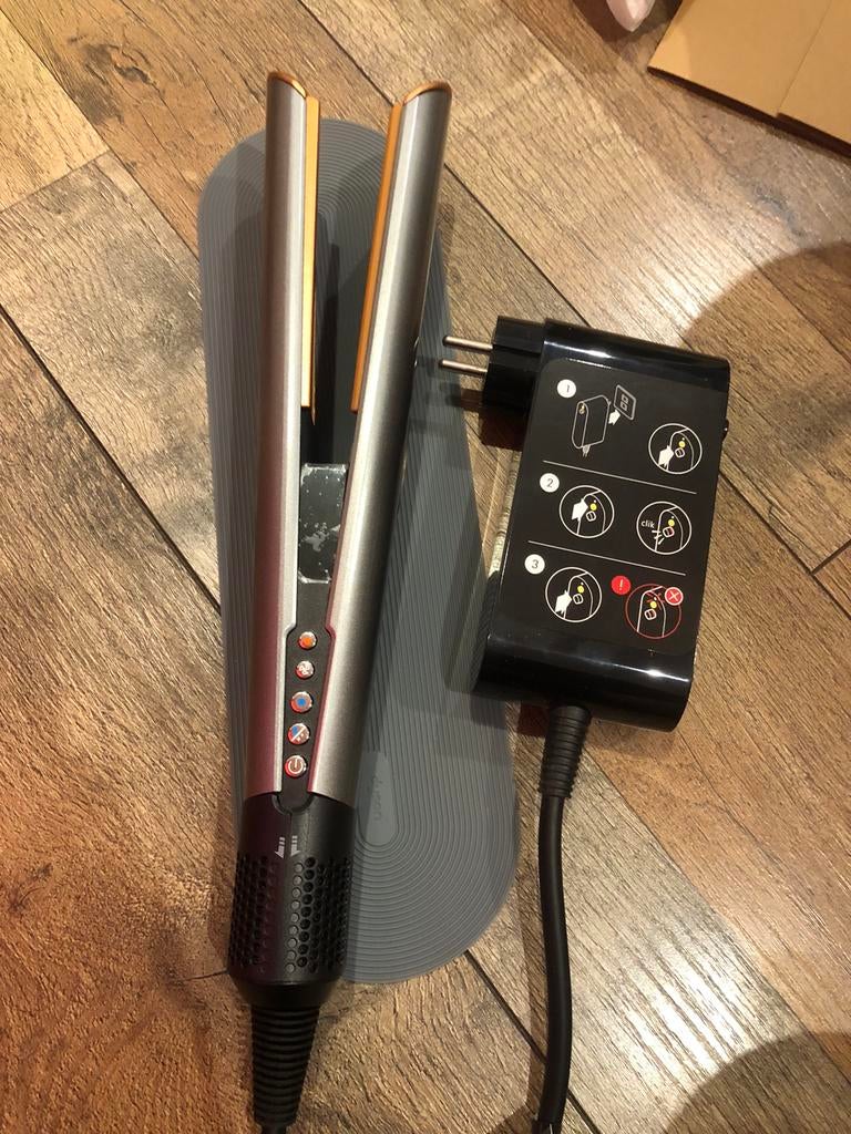 Airstrait Dyson goud/nikkel, Handtassen en Accessoires, Uiterlijk | Haarverzorging, Verzenden, Nieuw, Krultang of Stijltang