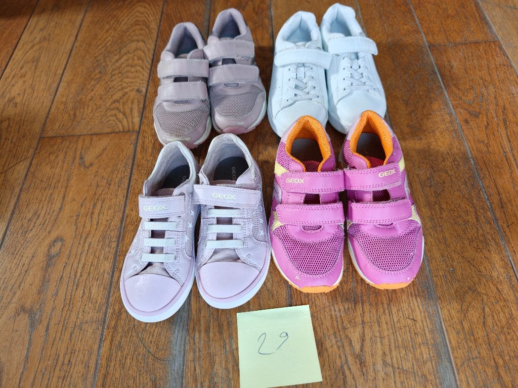 Lot de 4 paires chaussures fille taille 29 à 2,5€ chacune, Enfants & Bébés, Enlèvement, Utilisé, Chaussures, Fille