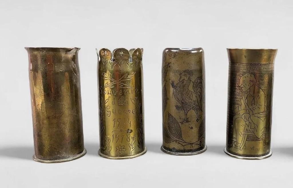 trench art set van 4 bewerkte granaathulzen  1 wo, Envoi