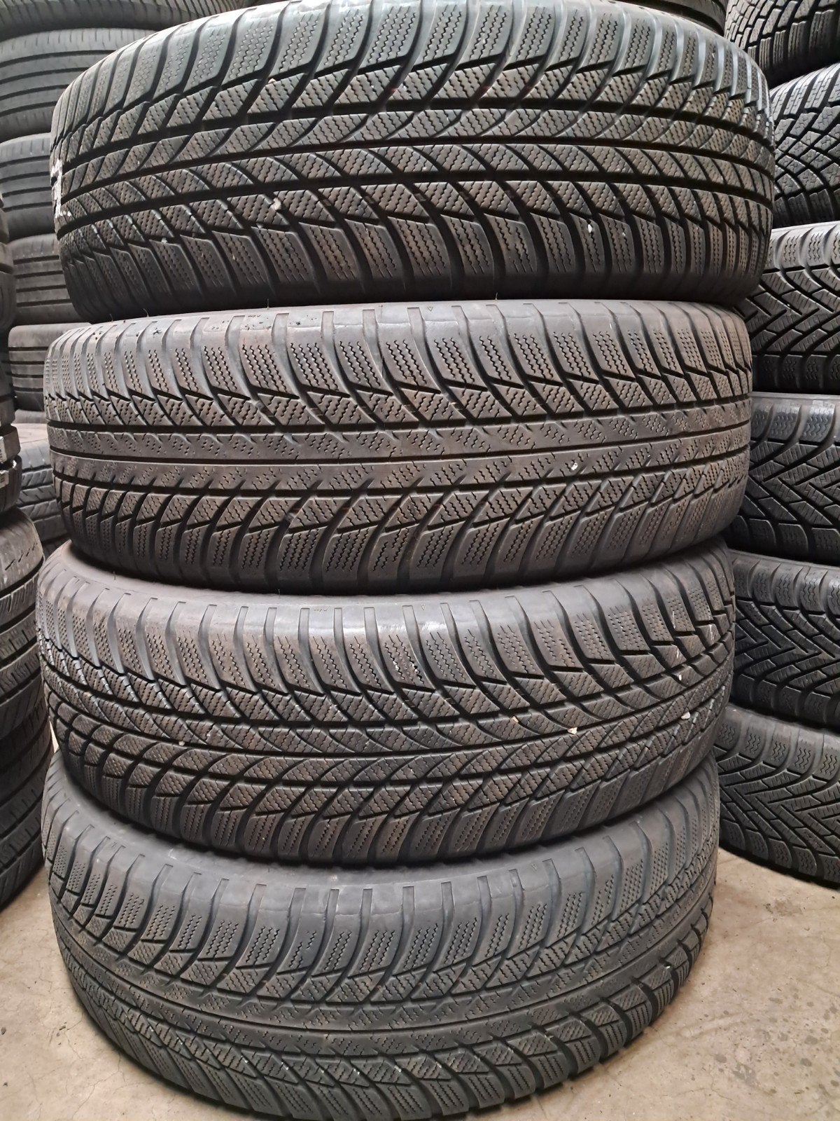 2156517 215/65/17 21/65r17 hiver, Enlèvement