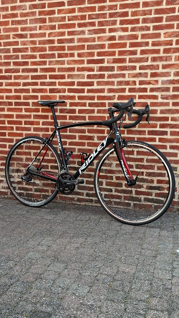 Ridley fenix sl carbon frame, Vélos & Vélomoteurs, Vélos | Vélos de course, Comme neuf, Hommes, Frein sur jante, Carbone, 53 à 57 cm