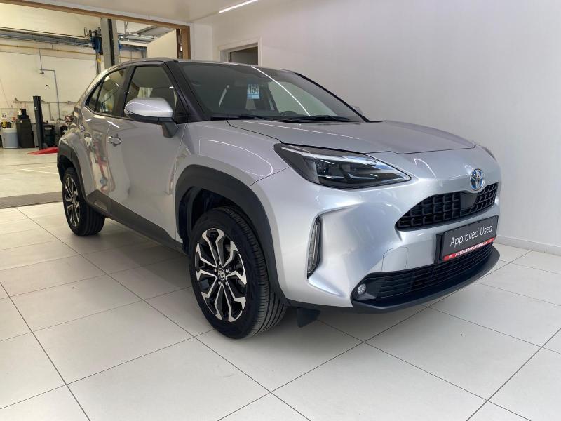 Toyota Yaris Cross 1.5 HYB DYNAMIC PLUS, Argent ou Gris, Achat, https://public.car-pass.be/vhr/1a1bd2c2-1db0-4471-9251-79e6d3fec3d8