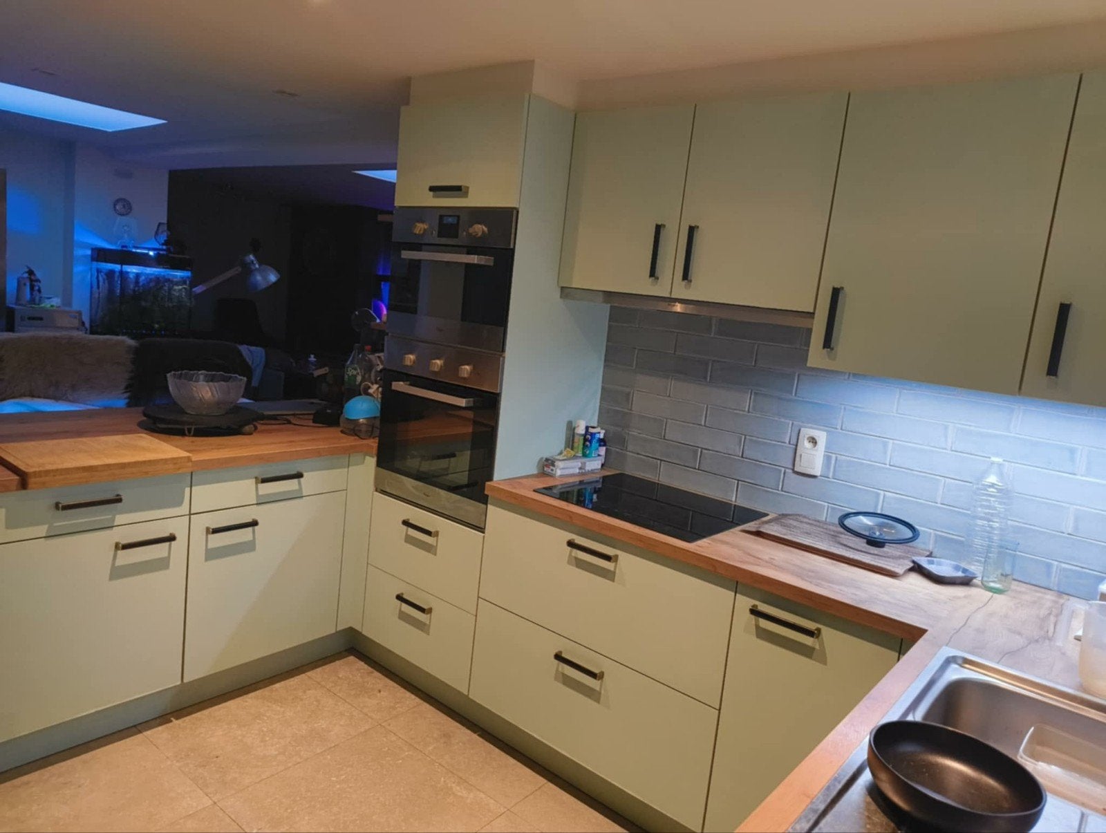 Keuken met toestellen, Maison & Meubles, Cuisine | Cuisines complètes, Utilisé, Cuisine d'angle, Bois, Enlèvement