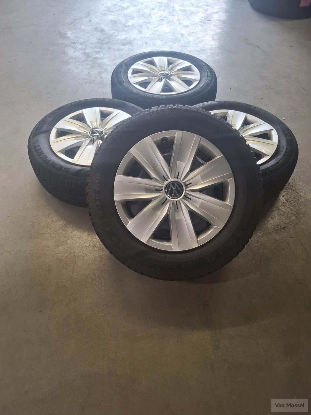 Volkswagen t-roc Semperit Speed-Grip 5 205/60/R16 96H, Autos : Pièces & Accessoires, Pneus & Jantes, Pneus et Jantes, Pneus hiver