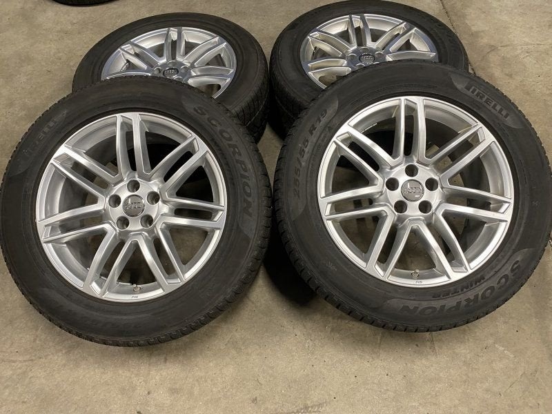 19 inch originele RS velgen + winterbanden Audi Q7 (4M060102, Gebruikt, -, -, Banden en Velgen