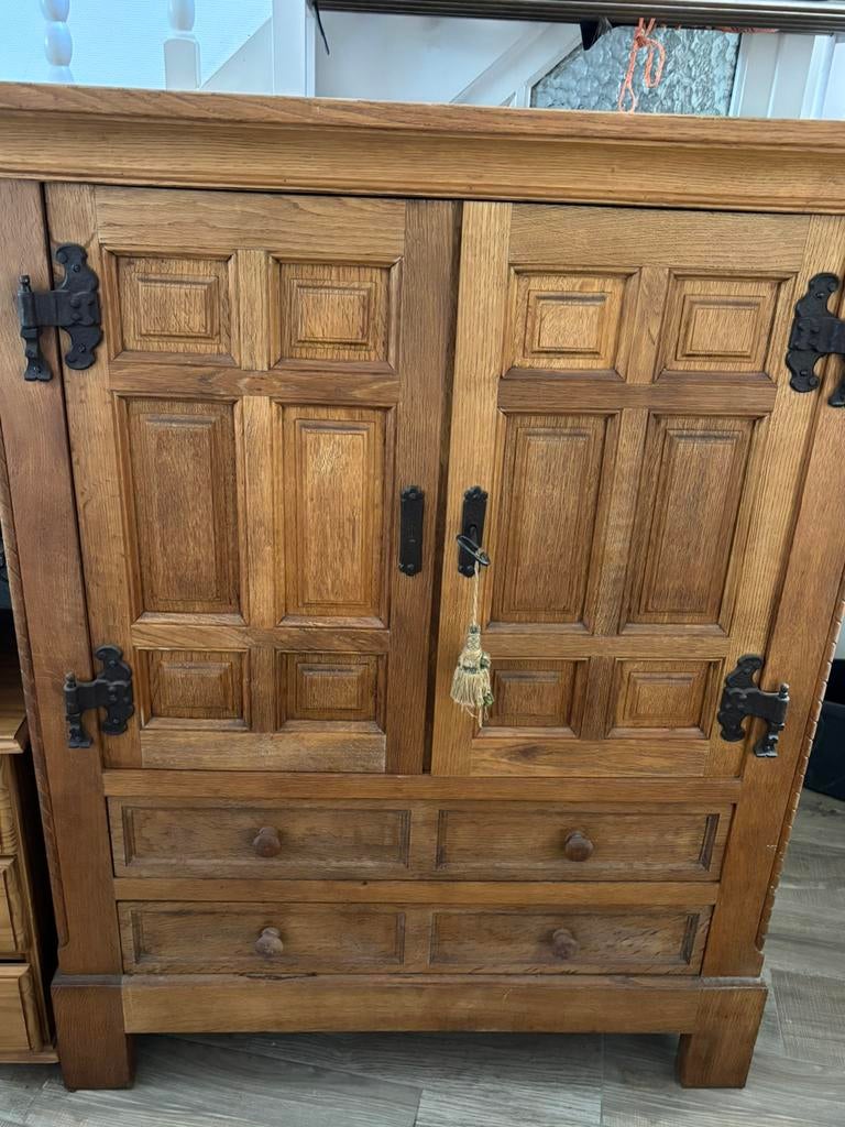 Massief eiken kast, Antiek en Kunst, Ophalen