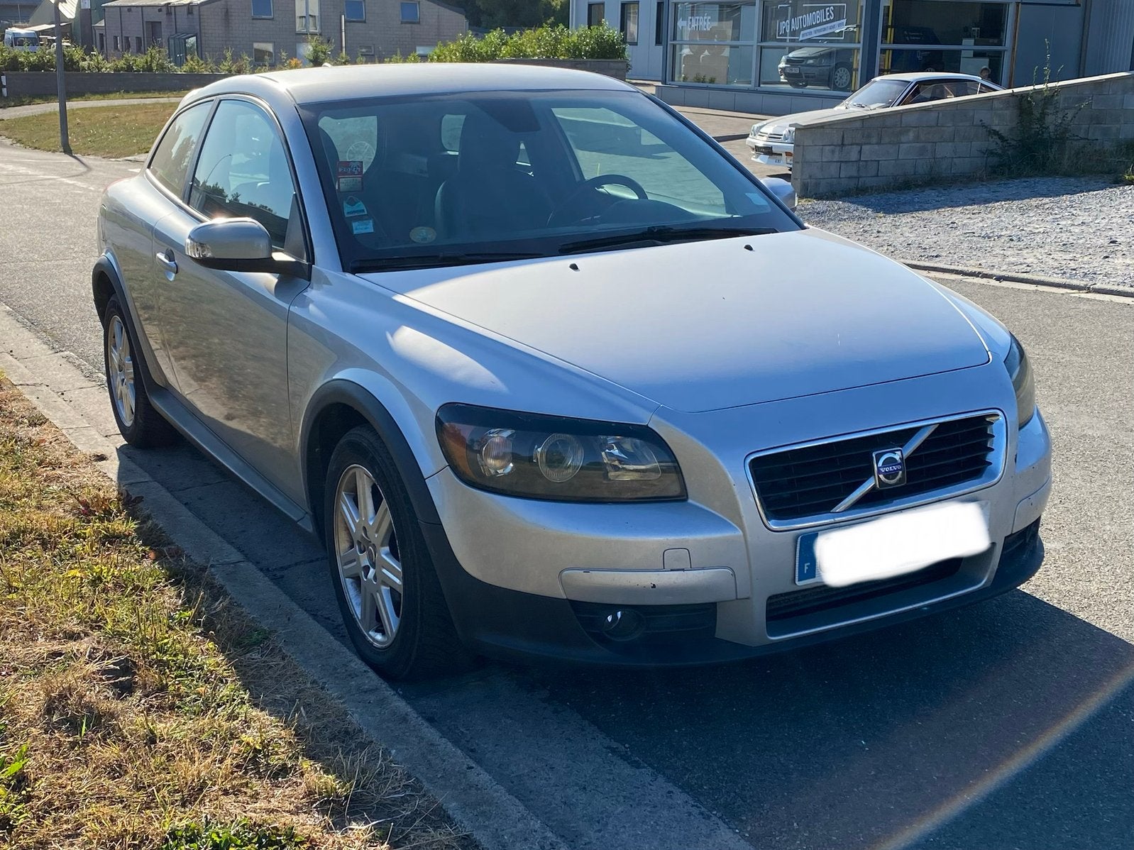 Volvo c30 2.4 diesel 5 cilinders 180pk, Auto's, Volvo, 4 zetels, Stof, Zwart, Diesel