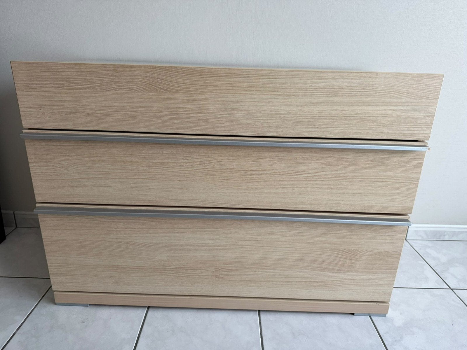 Commode met 3 schuiven, Ophalen, 100 tot 150 cm, 50 tot 100 cm, Zo goed als nieuw