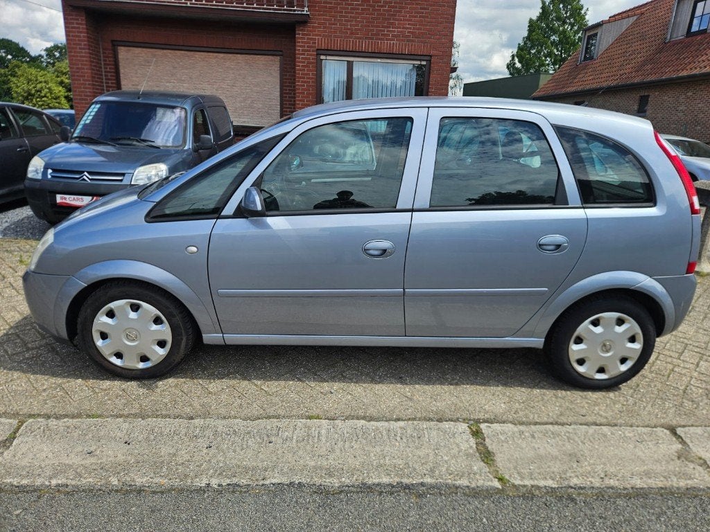 OPEL MERIVA/2005/ESSENCE/CLIMATISATION/ATTELAGE DE REMORQUE, Phares directionnels, Argent ou Gris, Achat, Entreprise