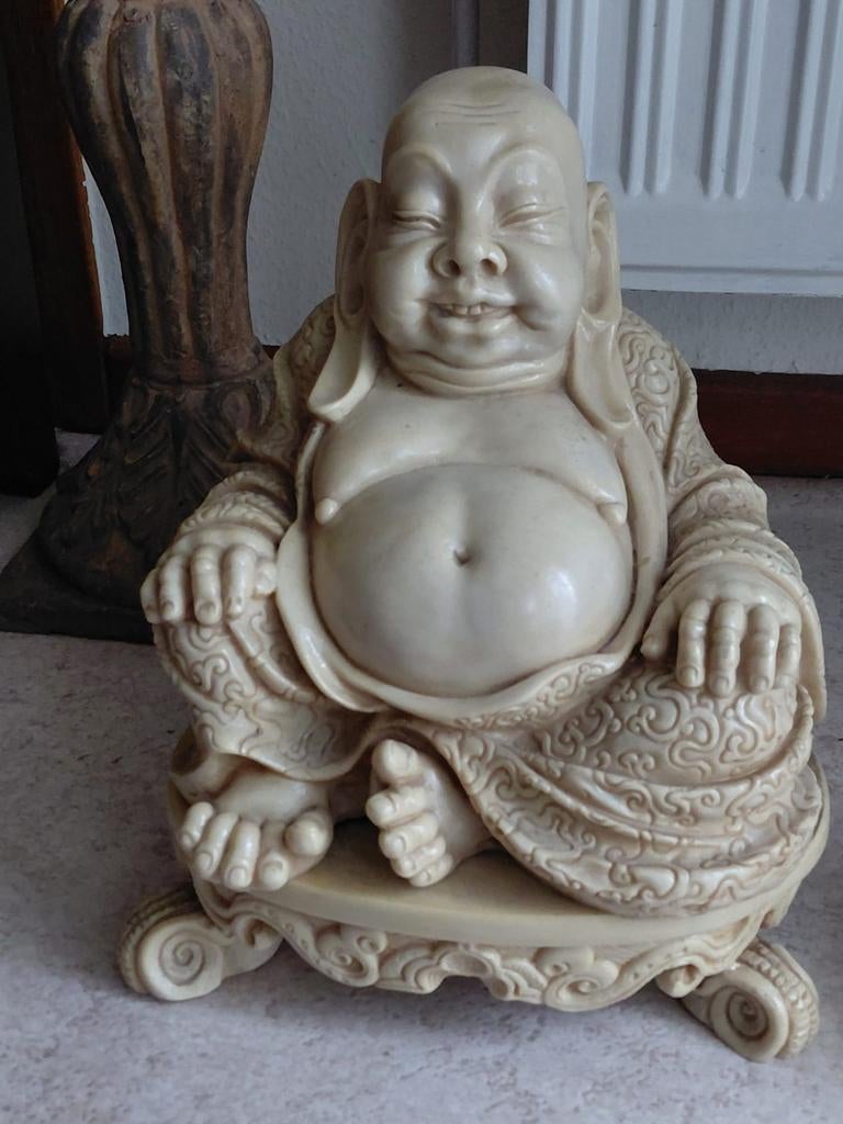 Statue de Bouddha sur un piédestal, Enlèvement, Utilisé