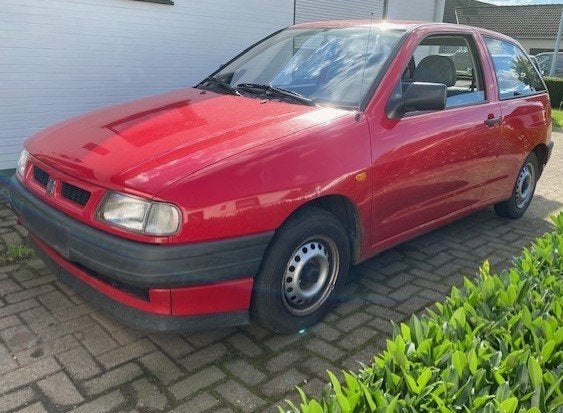 seat ibiza benzine(van 1995 oldtimer)64.137 km, Achat, Boîte manuelle, Ibiza, 5 places