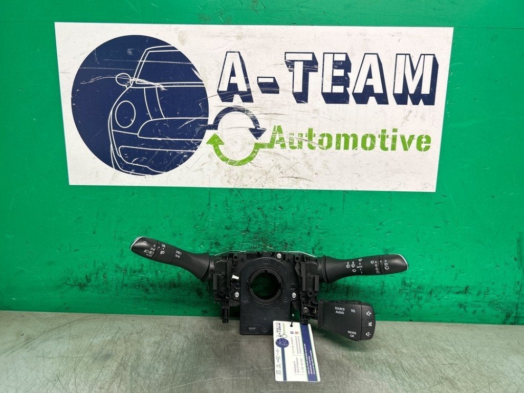 COMBISCHAKELAAR STUUR Renault Megane IV (RFBB) (01-2015/-), Auto-onderdelen, Gebruikt, Renault
