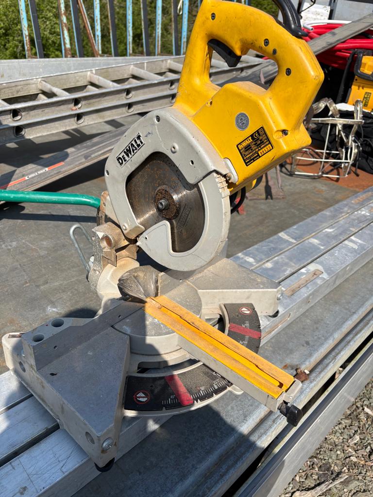 dewalt afkortzaag, Ophalen, Gebruikt, Afkortzaag, Dewalt