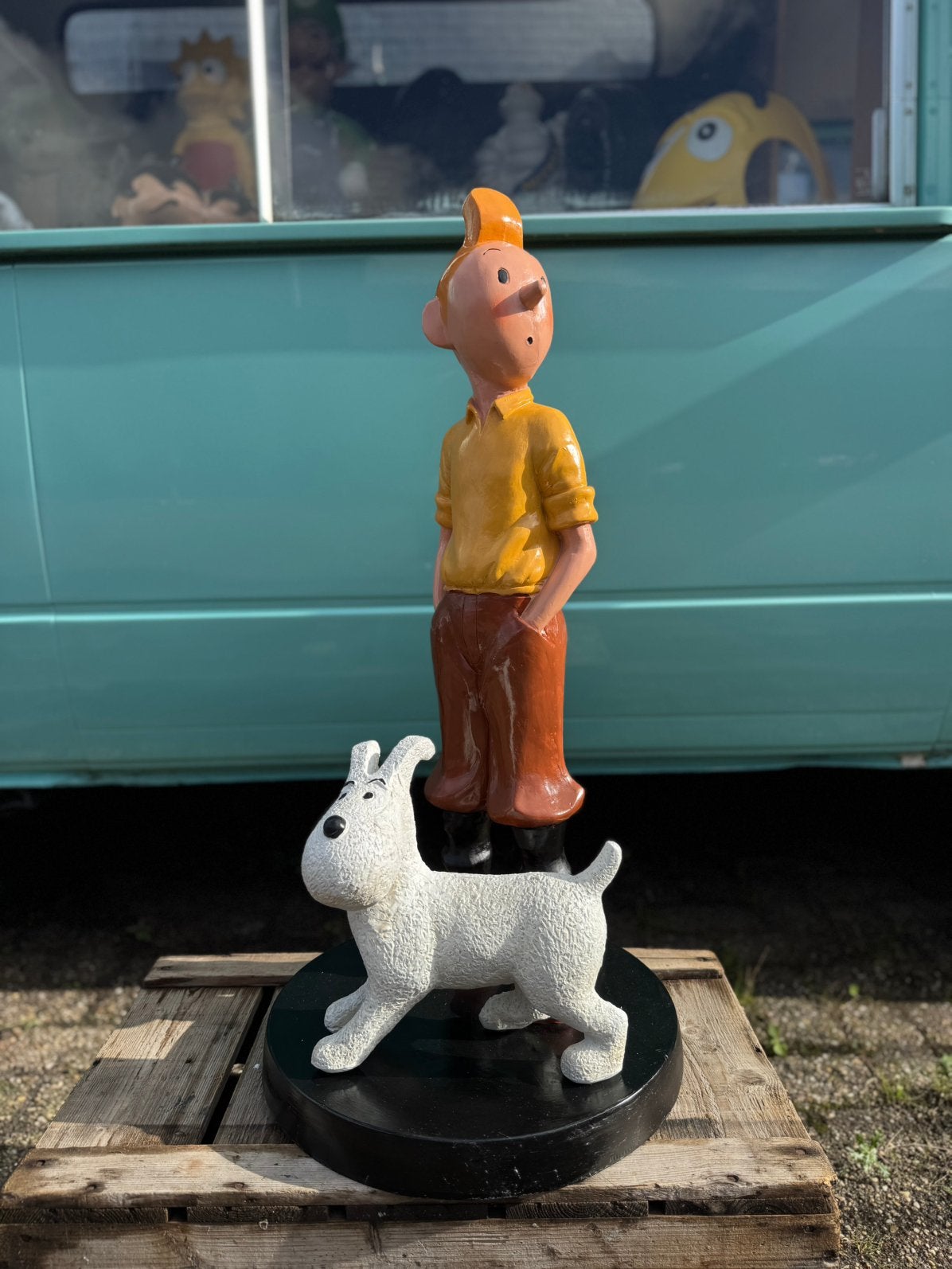 Tintin avec la statue de Bobbie, Collections, Enlèvement, Utilisé, Humain