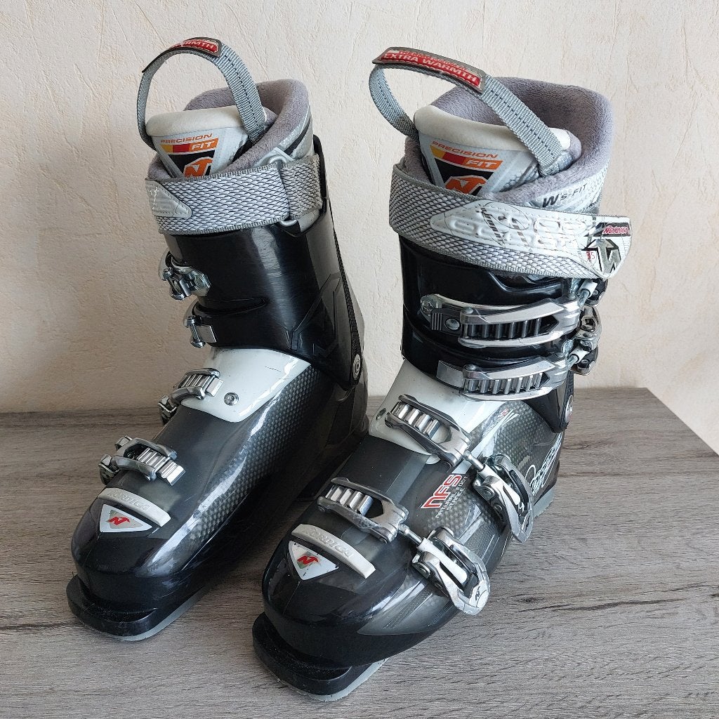 CHAUSSURES DE SKI FEMME NORDICA, TAILLE 25.5/39.5 + HOUSSE, Ophalen, Gebruikt, Schoenen, Nordica