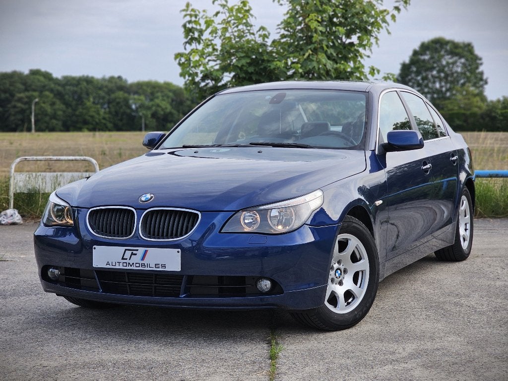 BMW 520d e60 Serie 5, Autos, Cuir, Entreprise, Capteur de stationnement, Boîte manuelle