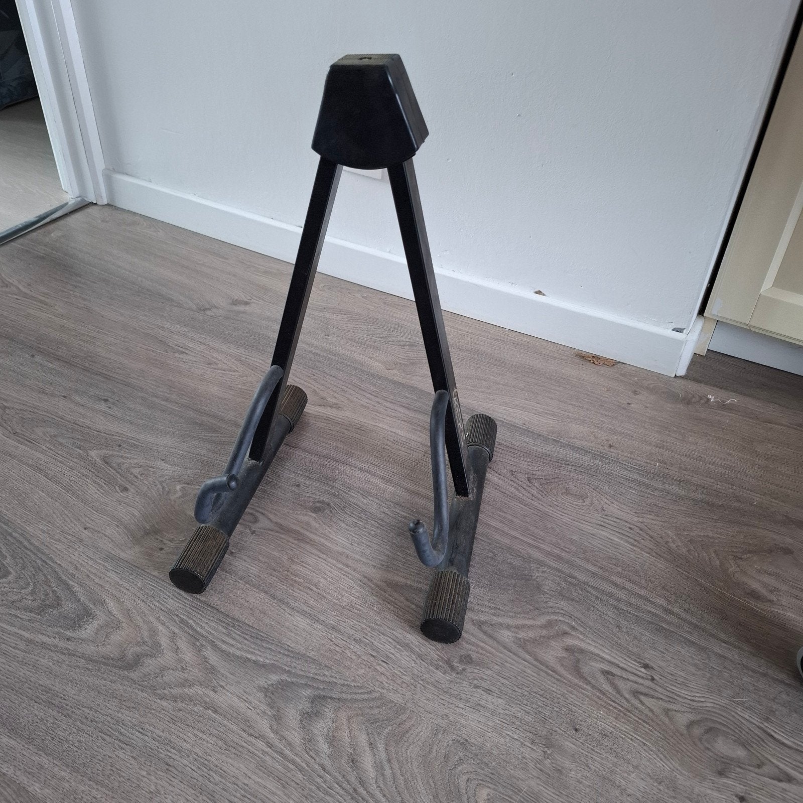 Support pour guitare, Musique & Instruments, Pieds, Enlèvement ou Envoi