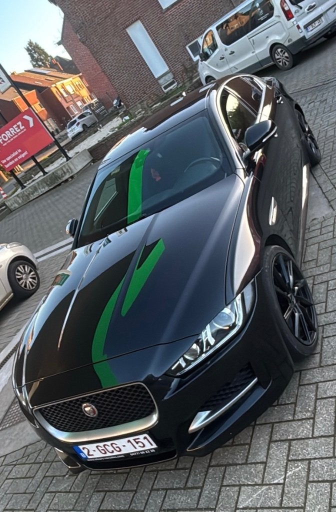 Jaguar xe r sport, Autos, Achat, Euro 6, Boîte manuelle, Noir