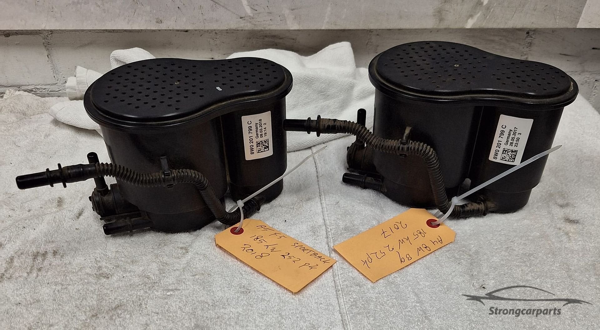 Koolstoffilter Audi A4/A5 8W/F5 8W0201799C, Gebruikt, -, -, -