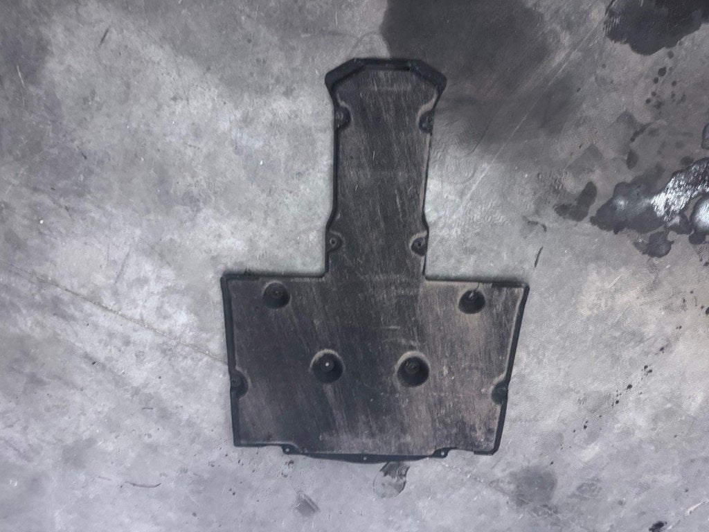 Centrale bodemplaat van de Porsche Cayman GT4 RS, Ophalen, Gebruikt, Porsche
