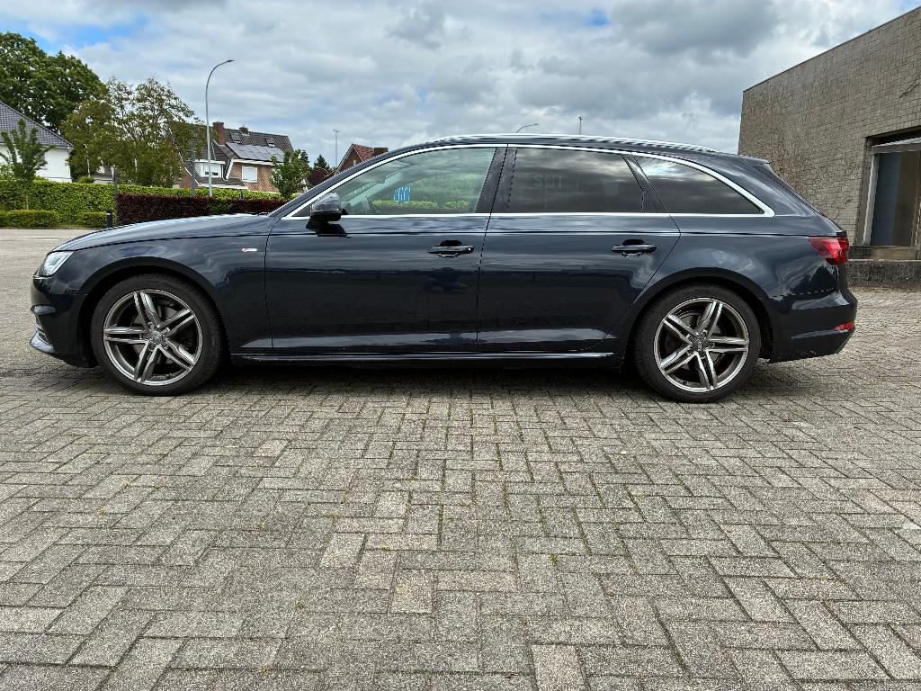 Audi A4 20 TDI S-Line, Autos, Audi, Cuir, A4, 5 portes, Automatique