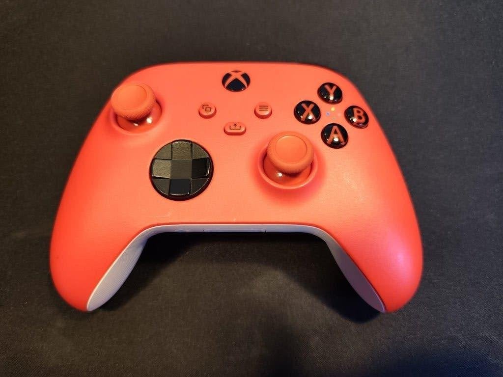Manette Xbox rouge (sans fil/câble) — Xbox, PC, téléphone, Consoles de jeu & Jeux vidéo, Jeux | Xbox Series X & S, Comme neuf