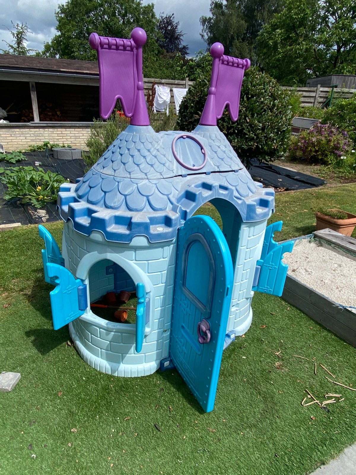 Feber buitenspeelhuis kasteel, Enfants & Bébés, Jouets | Extérieur | Cabanes d'enfant, Enlèvement, Utilisé