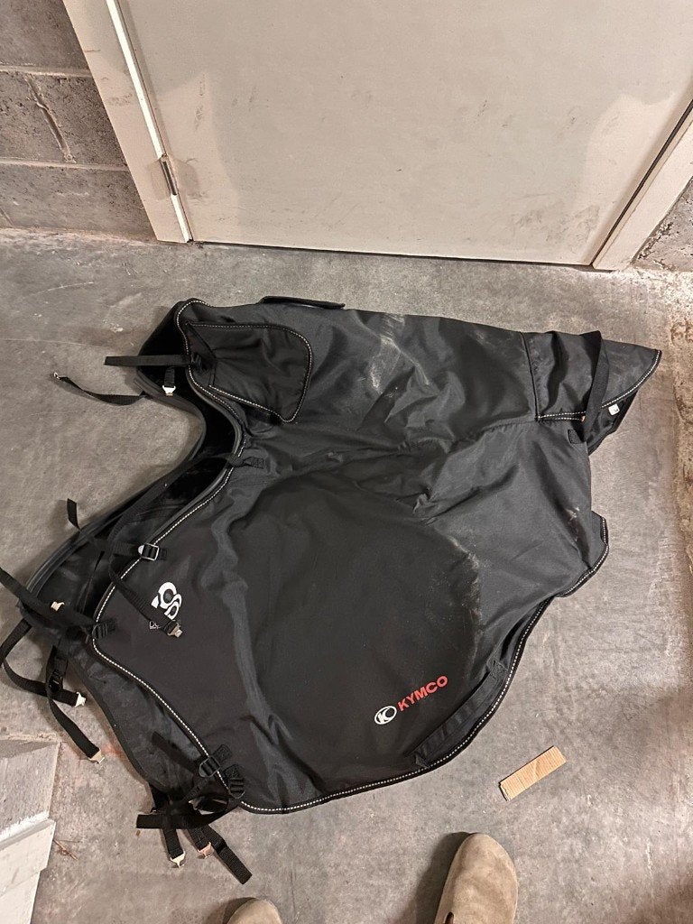 Tablier de Protection / Couverture d'Hiver Scooter KYMCO, Vélos & Vélomoteurs, Cyclomoteurs | Accessoires, Comme neuf, Autres types