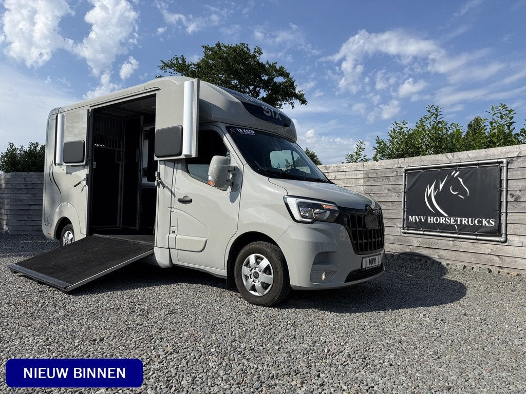 Renault Master | HORSETRUCK | STX | STALLION 3XL | 2023 | 16, Weduwestraat 12
4884MV  WERNHOUT, NL, Paardenwagentje NL | MVV HORSETRUCKS