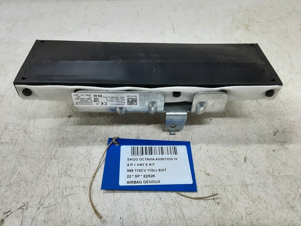AIRBAG GENOUX Skoda Octavia (NXAA) (01-2020/-) (5E4880841D), Utilisé, Skoda