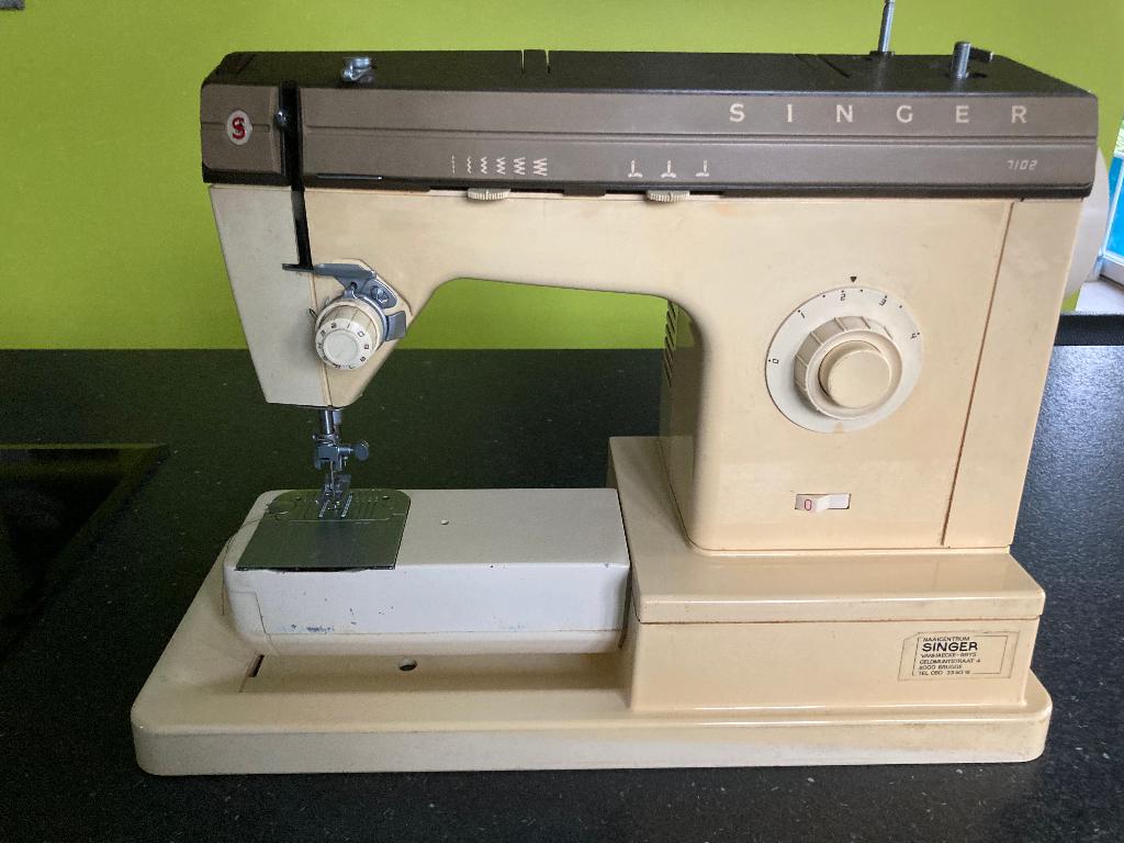 oude Singer naaimachine, Ophalen